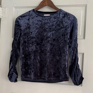 Meloday Velvet Long-Sleeve Top - Navy - Like New - Small